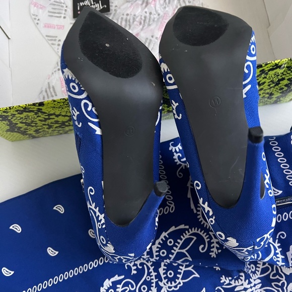 Cape Robbin Spring Blue Heels - Picture 3 of 6